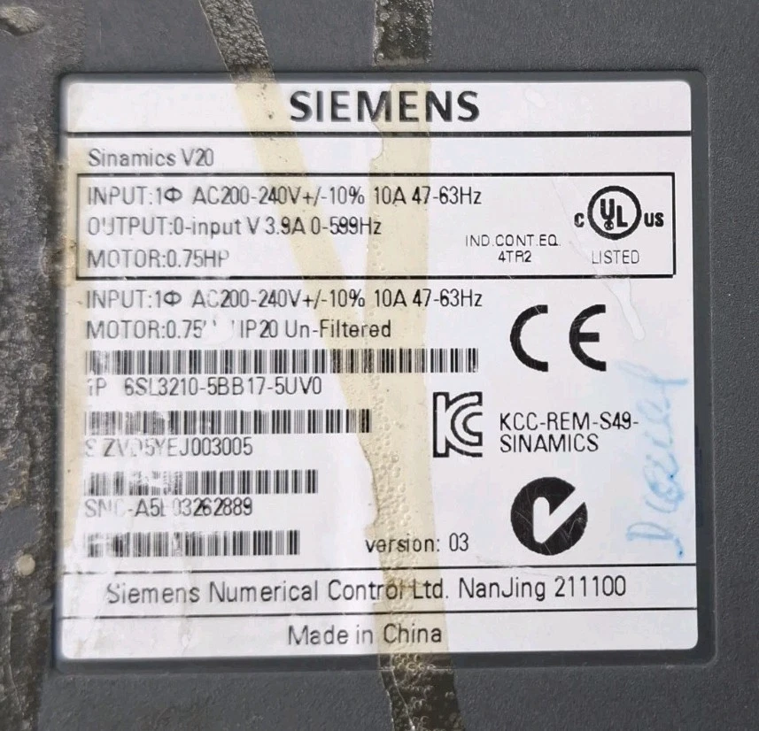 SIEMENS 6SL3210-5BB17-5UV0 SINAMICS V20 0.75HP FOR PARTS